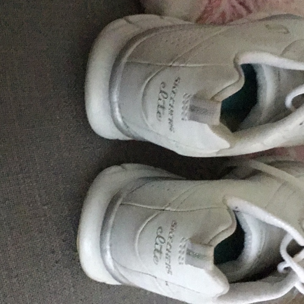 Sneakers - Picture 3 of 5